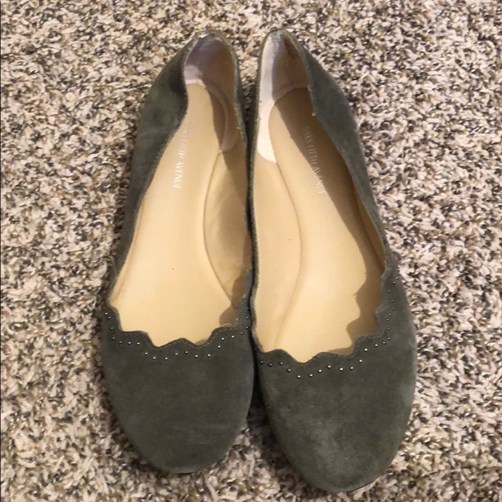 Saks Fifth Avenue Olive Green Flats size 8